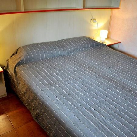 Belvilla By Oyo Enticing Holiday Home With Pool 라찌제 외부 사진